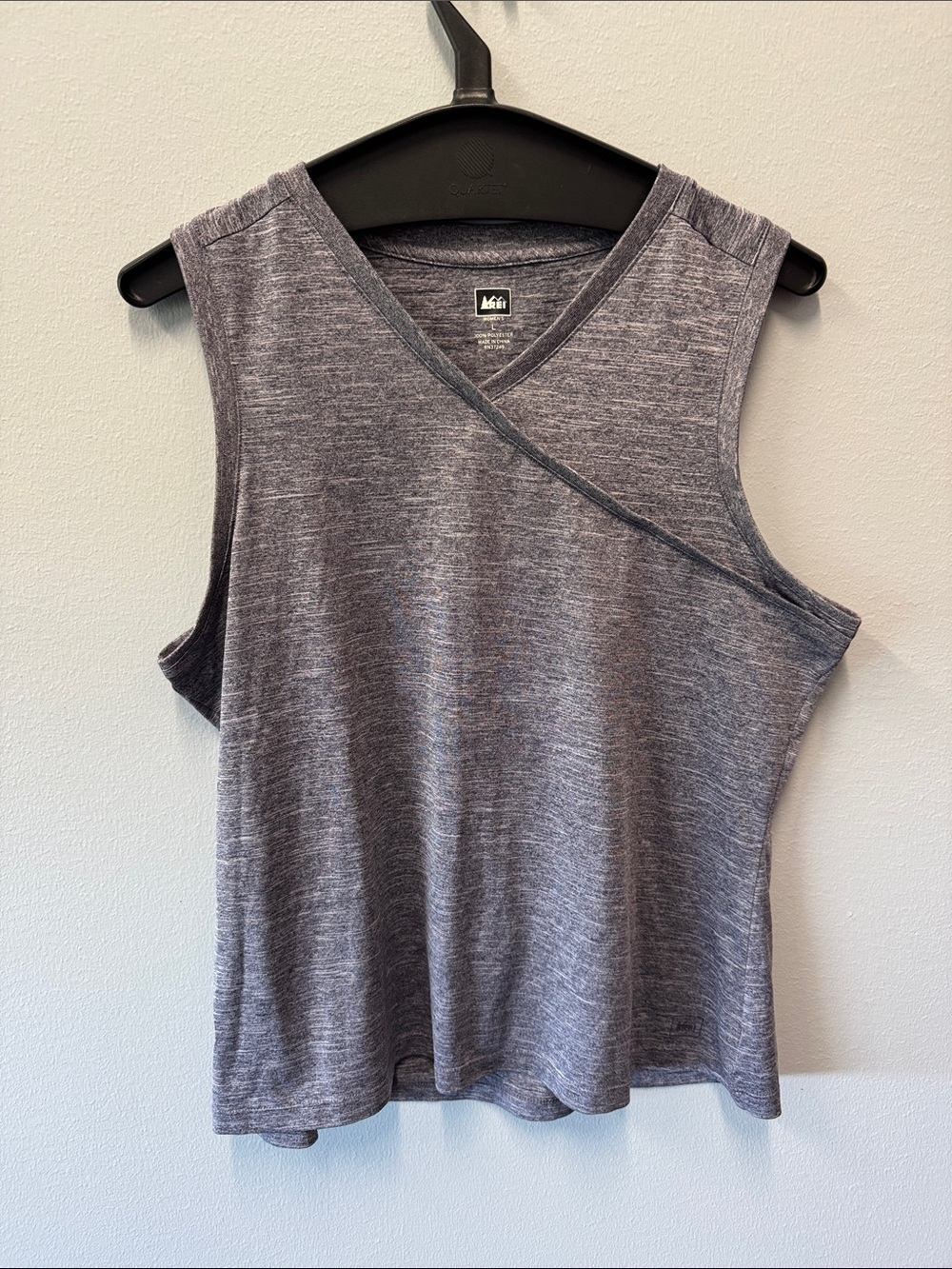 REI Traverse Tech Sleeveless V-Neck Tank Top Gray Large